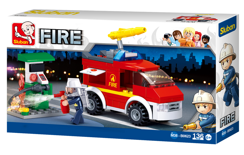 Small Fire Truck + Oil Station - 136 Pcs