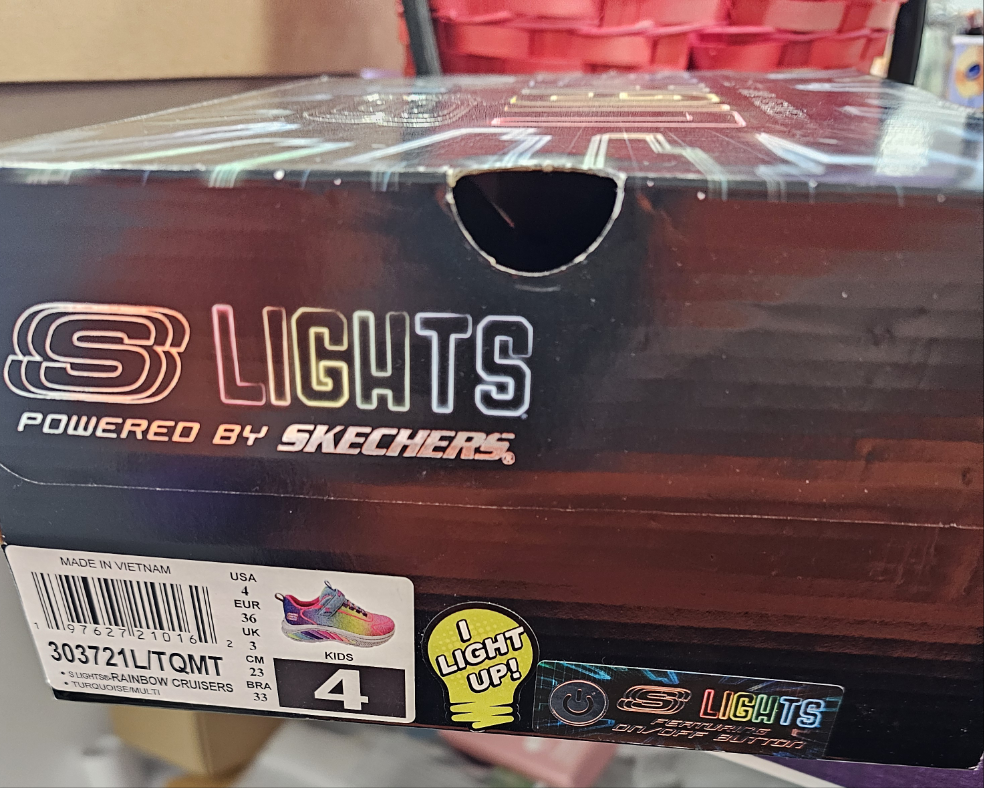 Skechers Light Up Rainbow Cruisers Size 4 Big Kid