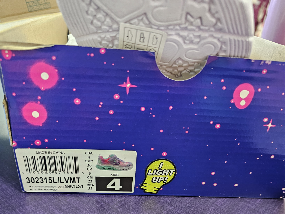 Skechers Flutter Hearts Simply Love Light Up Shoes Big Kids Size 4