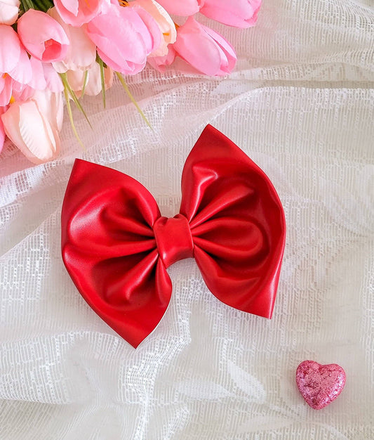 Savannah Bow-Red Leatherette