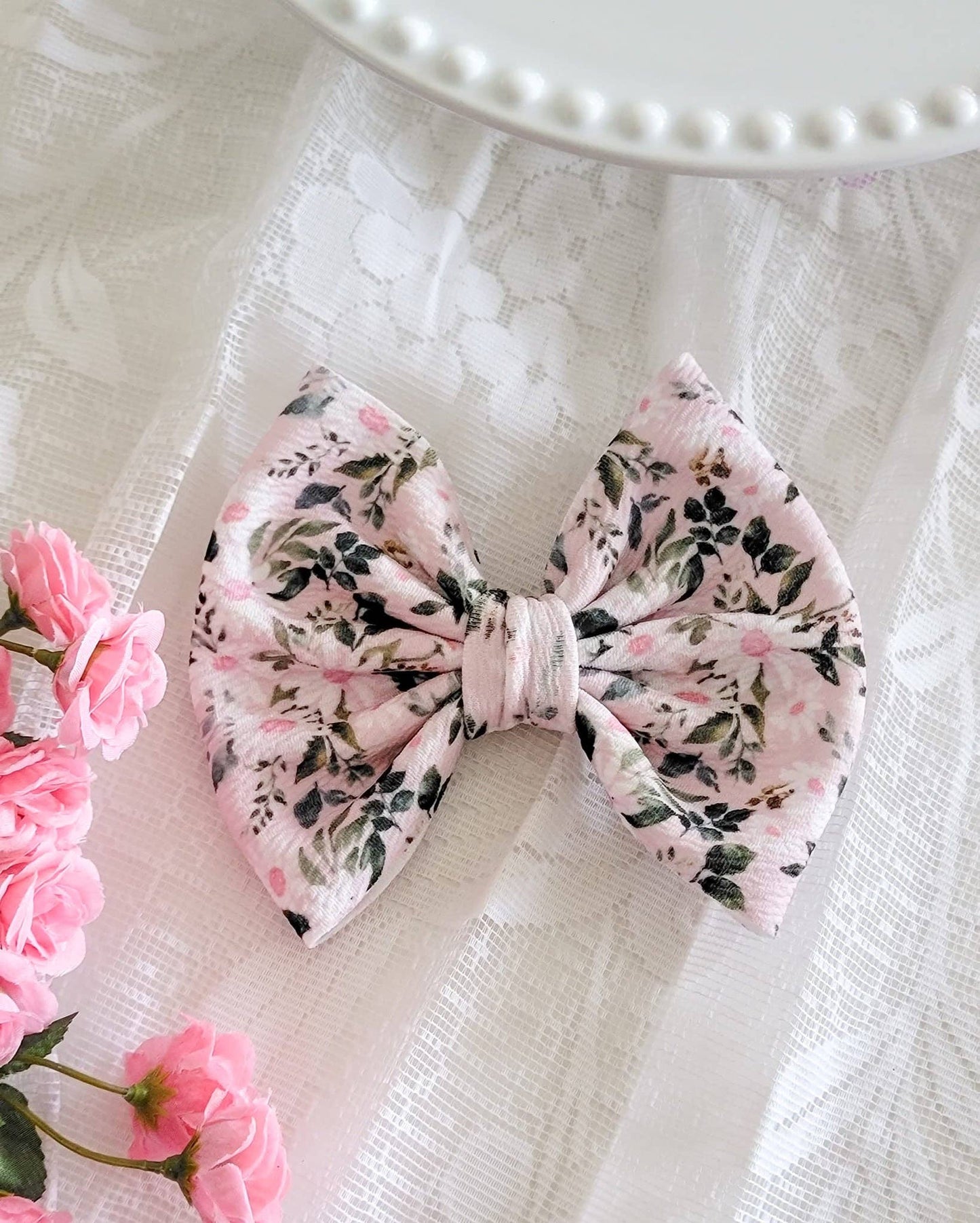 Savannah Bow-Pink Daisy Floral